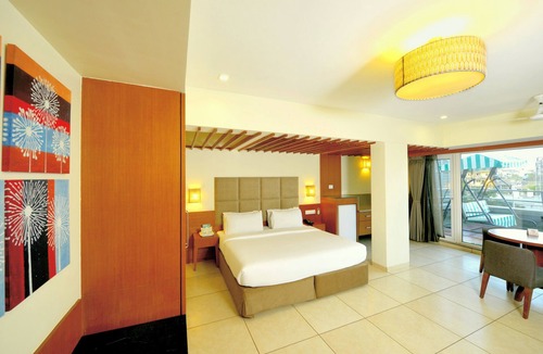 Surat Hotel | Budget Inn Bellevue