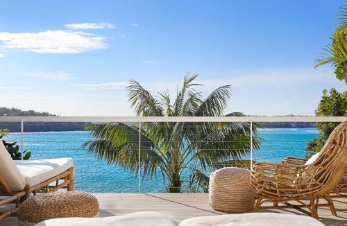 Bundeena House | Bundeena Sands Barefoot Private Beach Oasis