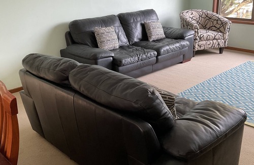 Burrill Lake House | Burrill Lake Accomodation. Close to Channel