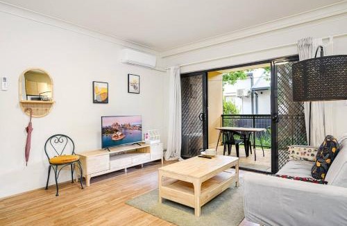 Burwood Apartment | Burwood 2Br Apt Near Chiantown Shopping Center