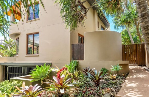Byron Bay House | Byron Bay Accom - Beachbound 1 - 9 Marine Parade, Wategos Beach