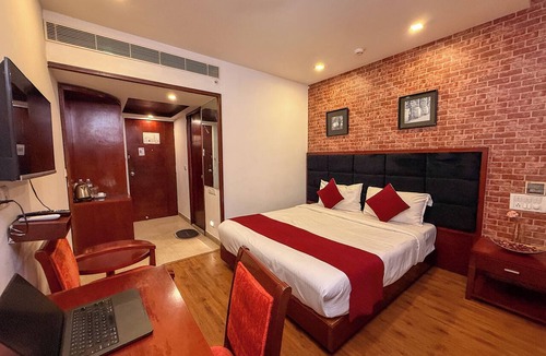 Wakad Hotel | C Suites 1216 VJ Grand Central