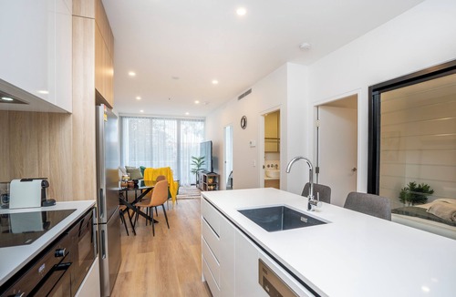 Forrest Apartment | Canberra 2 Bedroom Central Getaway | Stylish 2BR Apartment with Patio & Parking