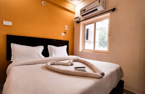 Candolim Hotel | Candolim Aloft
