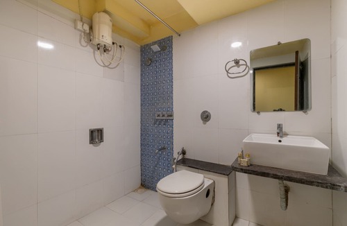 Ahmedabad City Centre Hotel | Capital O 891 Hotel Kadamb Inn
