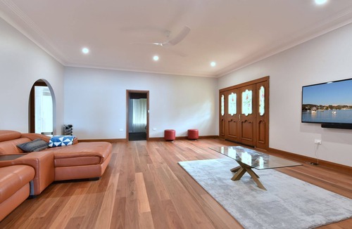 Carey Bay House | Carey Bay 180 degree Water Views + WIFI