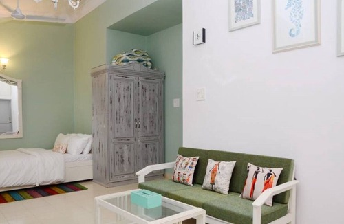 Dona Paula Apartment | Casa Sea-Esta, Beach view studio apt - Dona Paula