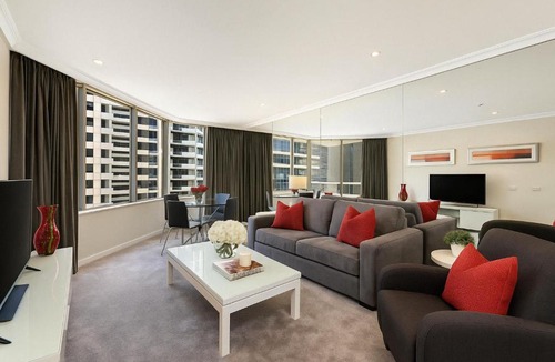 The Rocks Apartment | CBD Curated Comfort, Resort Style Living - SYDN1