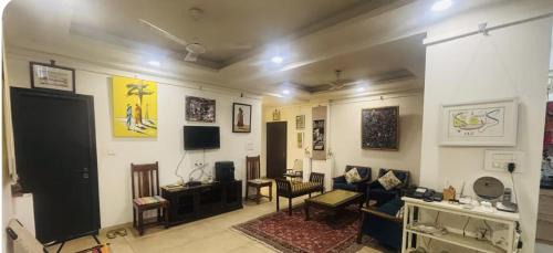 Panch Batti Apartment | Central Jaipur Stay