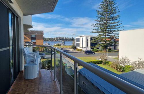 Tuncurry Apartment | Champagne Court 07