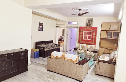 Solan Apartment | Chandel's Tranquil Terrace