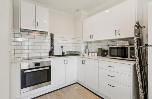 South Perth Apartment | Charming Riverside Foreshore