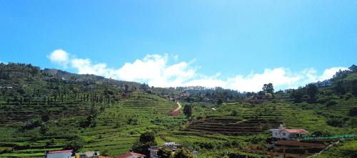 Kodaikanal Resort | Cheerful Chalet