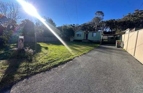 Welby House | Cheerful cottage in peaceful setting yet close to the exciting Bowral Hub