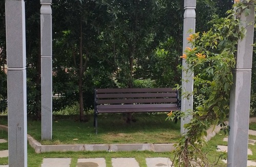 Bayappanhalli Apartment | Chic 1-bedroom apartment in fabulous Bangalore with WiFi