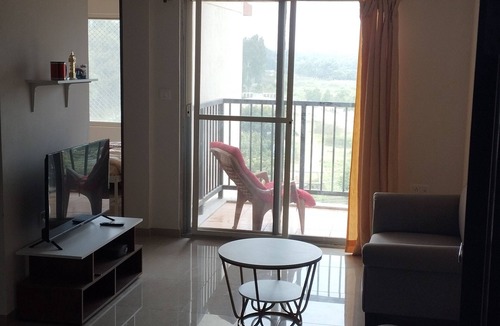 Bayappanhalli Apartment | Chic 1-bedroom apartment in fabulous Bangalore with WiFi