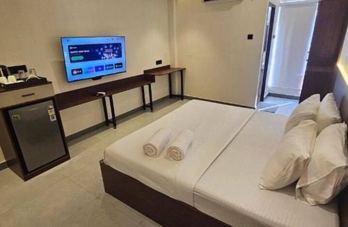 Chennai Hotel | Chippy Residency Pallikaranai