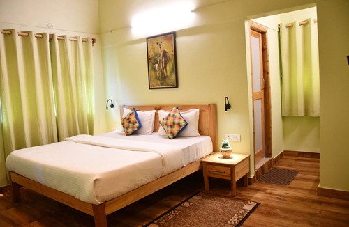 Mukteshwar Bed & Breakfast | Chirping Orchard, Mukteshwar
