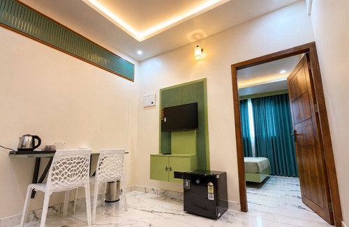 Vayittiri Hotel | Cielo Residency