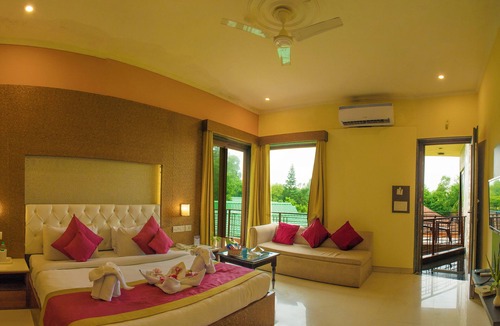 Ramnagar Hotel | Clarissa Resort
