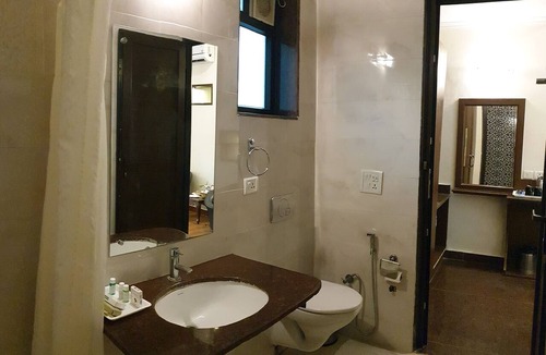 Ramnagar Hotel | Clarissa Resort