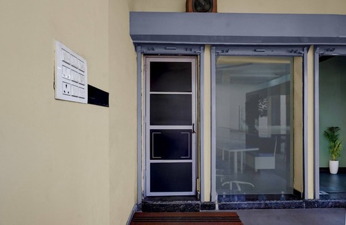 Kharar House | Classic Hotel Kamboj