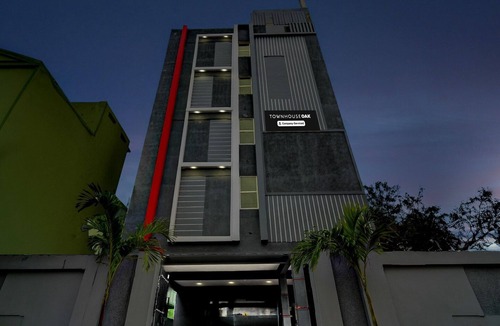 Hyderabad House | Classic Super Townhouse Nagaram Lake