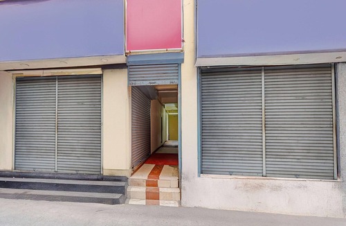 Central Chennai House | Classic with Twin BedDelmon Residency