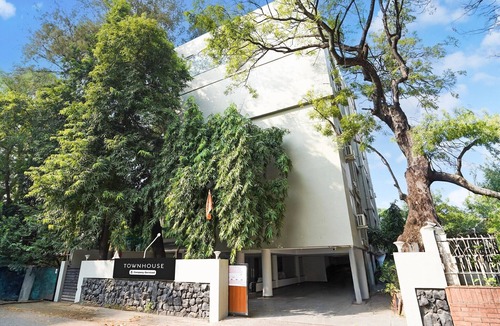 Ramdaspeth House | Classic with Twin BedOctave Parkland Suites
