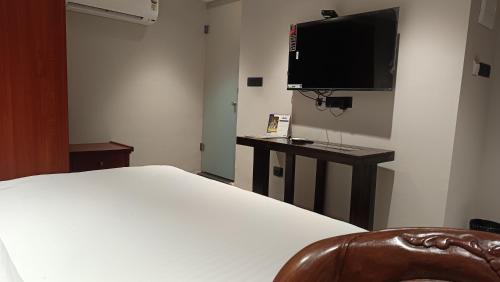 Raipur Hotel | Club Paraiso