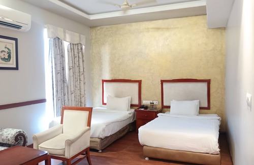 Raipur Resort | Club Paraiso
