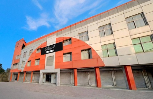 Bhopal House | Collection O Ayodhya Ring Road Bhopal