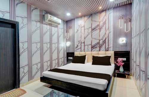 Ludhiana Hotel | Collection O by OYO Sangla Shivala Temple Ludhiana Formerly City Home