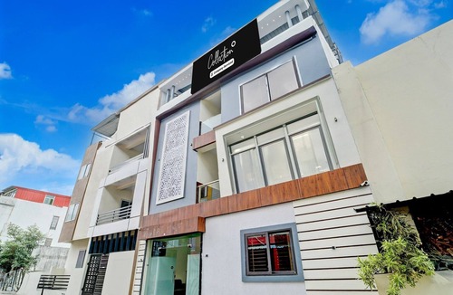 Rau House | Collection O Hotel Sp14