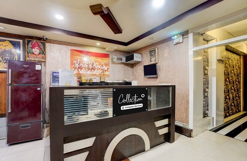 Kota House | Collection O Jhalwar Road