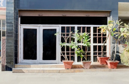 Gwalior House | Collection O Lashkar Gwalior