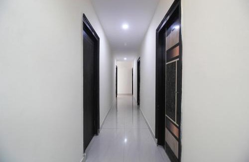 Gachibowli Hotel | Collection O Stayo