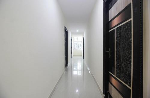 Gachibowli Hotel | Collection O Stayo