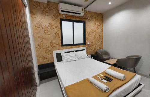Bhayandar East Hotel | Collection O Vasai Creek Formerly Sri Sai Regency