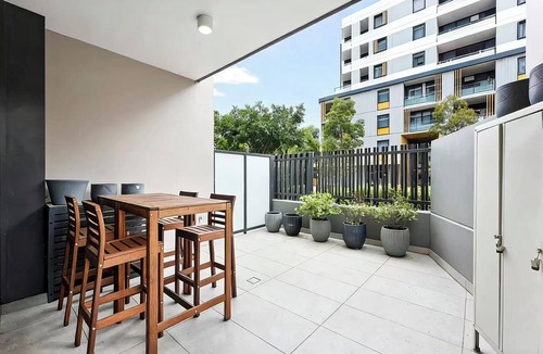 Mascot Apartment | Comfort 1 bed New Apartment in mascot
