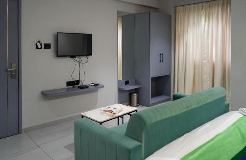 Baner Hotel | Comfort Inn Baner- Indian nationals only