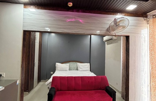 Gomti Nagar Apartment | Comfort stay
