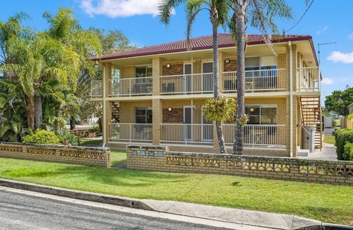 Evans Head Apartment | Comfortable 2BR coastal unit with WiFi, BBQ area, parking & linen included, close to beach