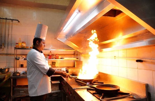 Masab Tank Hotel | Comfortable hotel in pleasant Hyderabad perfect for your stay