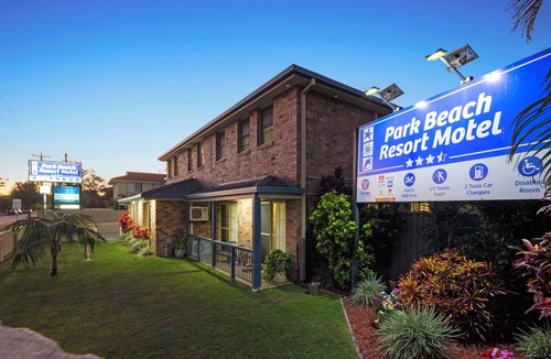 Coffs Harbour Hotel | Comfortable Twin Room Great for Small Families or Couples Coffs Harbour