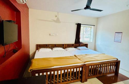 Tonse West House | Comforts Bhairavi INN