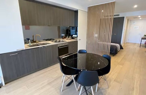 Hornsby Apartment | Contemporary Living near Hornsby Station