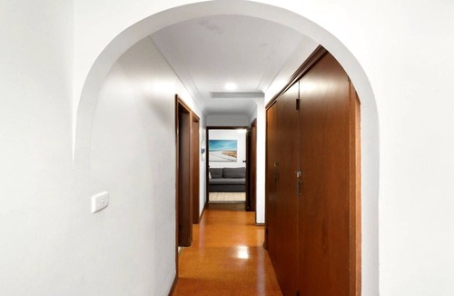 Sawtell Apartment | Conveniently located walking distance to beach, shops and restaurants