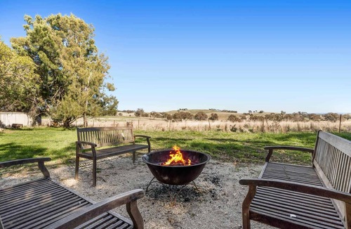 Borenore House | Cooinda Cottage - Beautiful Borenore Farm Stay