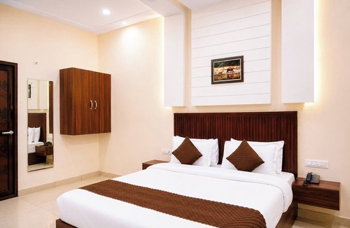 Dhela Hotel | Corbett Vantara